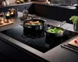 Piani a induzione scintillanti: scopri come pulire piano induzione per una cucina sempre perfetta.