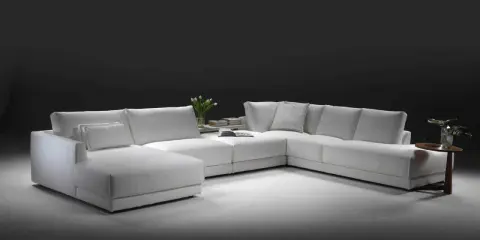 Divano angolare bianco, ideale per chi cerca soluzioni per lavare divano sfoderabile poltrone e sofà.