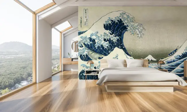 Camera da letto moderna con murale "La Grande Onda" di Hokusai. Un'idea di design audace per le tue pareti.
