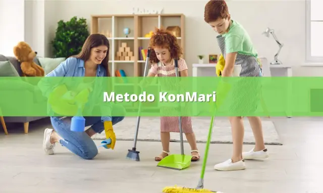 Famiglia che applica il metodo KonMari per pulire casa, insegnando ai bambini a riordinare con gioia.